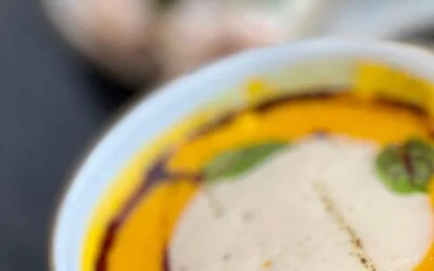 Went to a great restaurant today called @electriclemonnyc and I got Autumn Squash Soup honeycrisp apple, oat milk foam, earl grey raisin. Thought this was a beautiful food plating for soup! Delicious and perfect for winter!